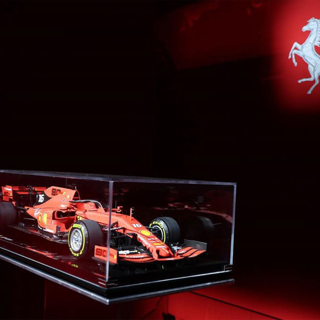 Model Car Glass Blade Display Stand - (1:8 scale models)