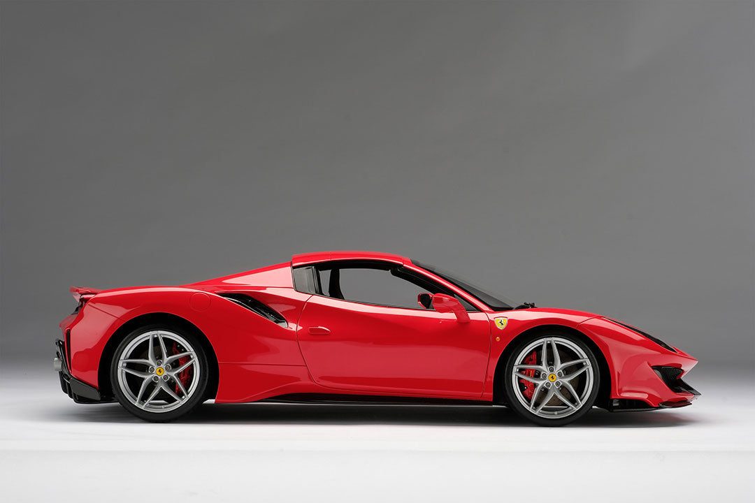 Ferrari 488 Pista Spider - 1:8 Scale Model Car
